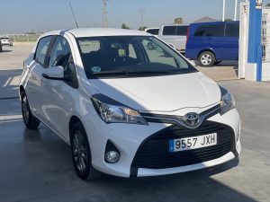 TOYOTA YARIS 1.0 70 CV 17.000 KM 2017 EQUIPADO
